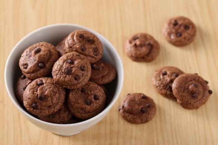 Choco mini cookies.