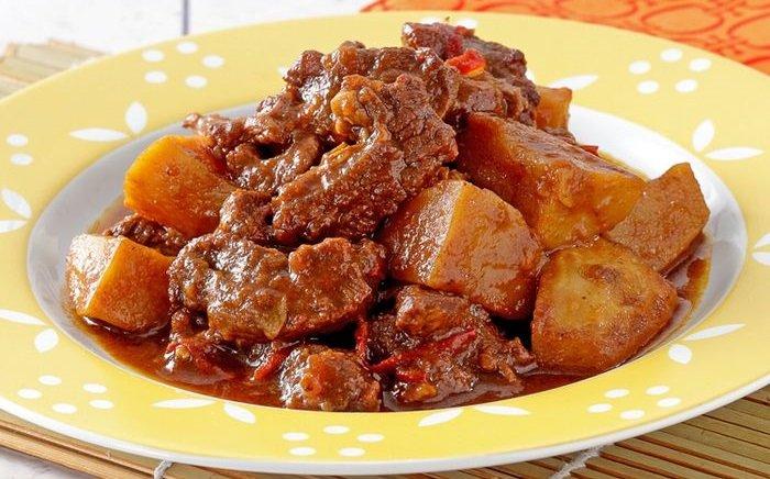 Daging masak krengsengan.