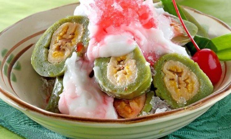 Es pisang ijo.