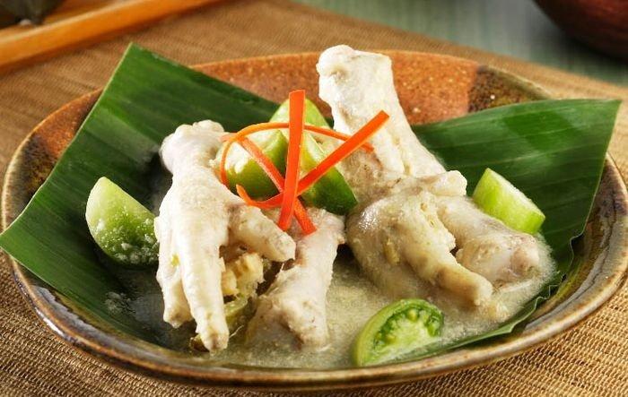 Garang asem ceker ayam.