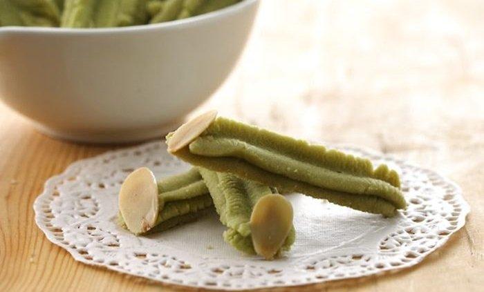 Kue semprit greentea.