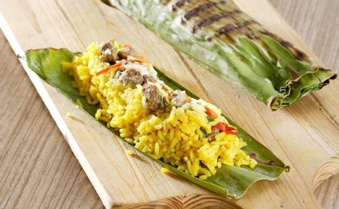 Nasi bakar kuning kambing.