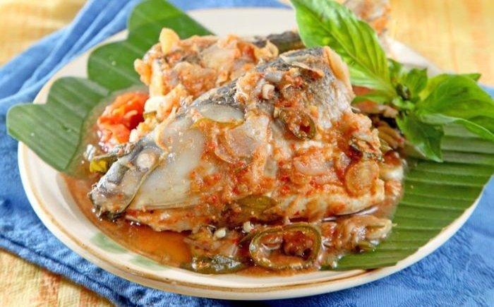 Pepes ikan bandeng.