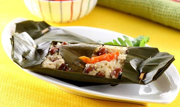 Pepes tahu kacang tolo.