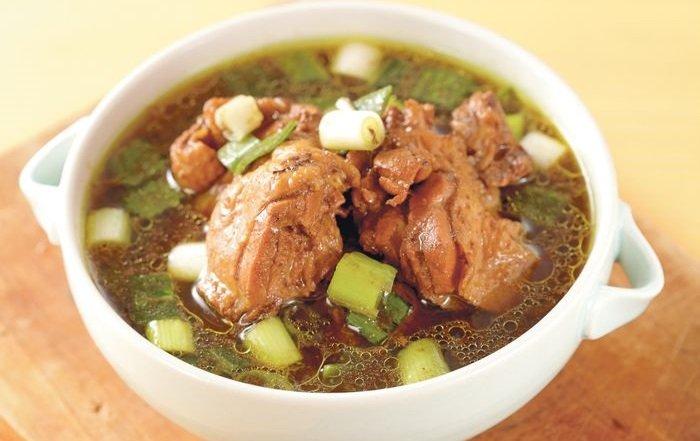 Rawon ayam.