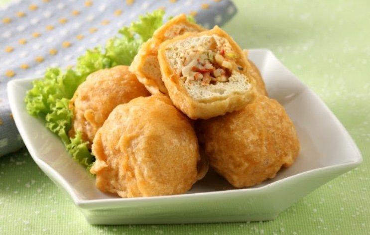 Tahu goreng isi rebung.