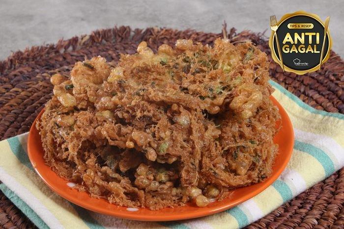 Telur dadar kriwil.