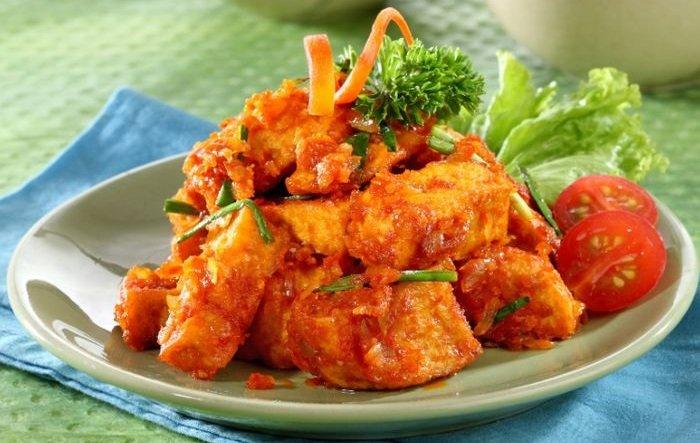 Tumis tahu bawang merah.