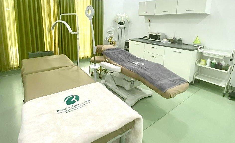 Ruang perawatan di BeautyXpert Clinic, Bekasi, Jawa Barat.
