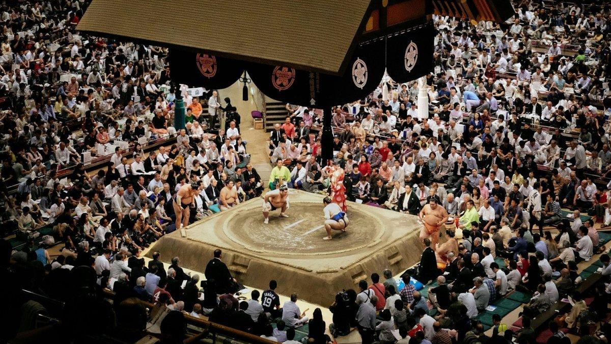 Ryogoku Kokugikan, satu tempat wisata terbaik di Tokyo Jepang.