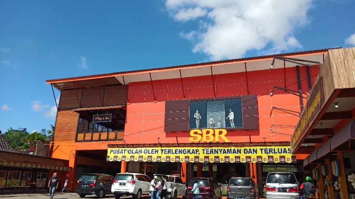 SBR 3 Pusat Oleh-oleh Garut yang lengkap dan murah.