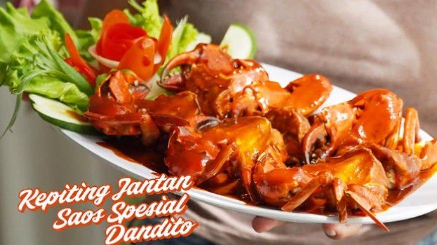 Sajian kepiting di Restoran Dandito.