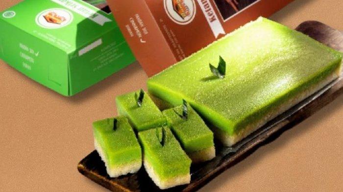 Sajian ketan srikaya dari Rumah Que Que di Bogor, Jawa Barat yang cocok untuk oleh-oleh.