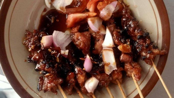 Sajian sate kambing di warung Sate Kambing 354 Sragen yang cocok untuk menu makan siang enak.