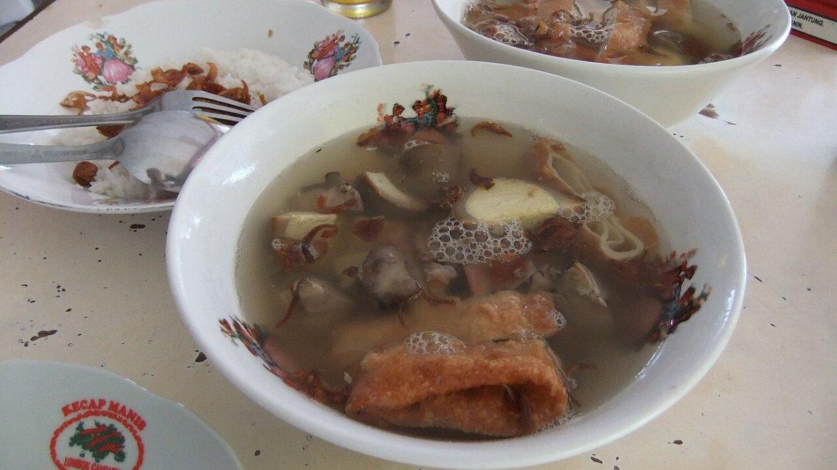 Sajian timlo Solo buat sarapan enak dan mengenyangkan.