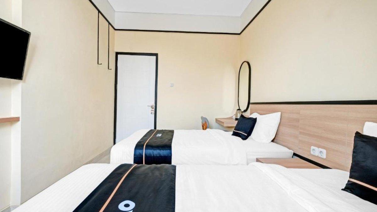 Salah satu rekomendasi hotel murah di Kota Solo Collection O 90774 Homi Stay