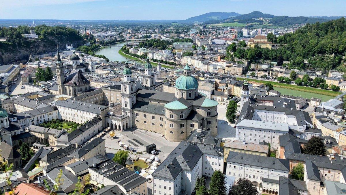 Salzburg, satu kota terindah di Eropa untuk liburan yang menenangkan jiwa.