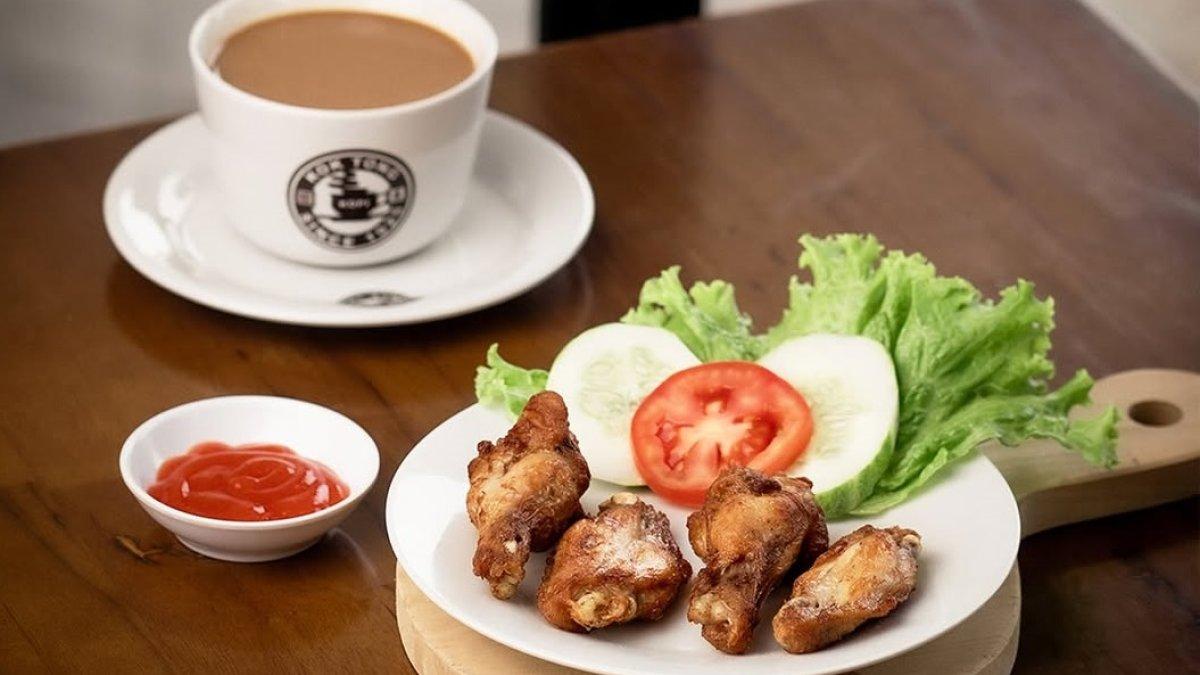 Satu menu di Cafe Massa Kok Tong, Pematang Siantar, Sumatera Utara