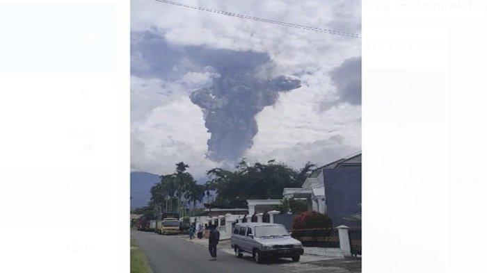 Sebanyak 11 pendaki dinyatakan meninggal dunia pasca erupsi Gunung Marapi di Sumbar.