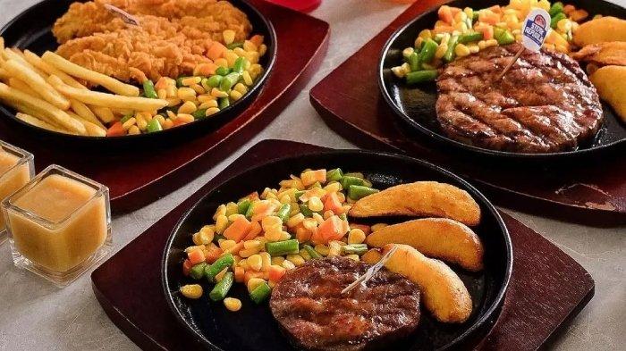 Sejumlah menu di Steak Republik Bandung, Jawa Barat.