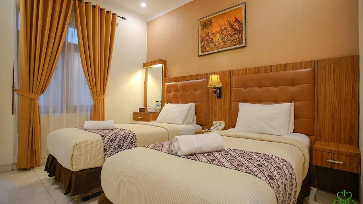 Selaras Inn Syariah, satu hotel bintang 3 di Malioboro Jogja punya rating 8 dengan tarif inap mulai Rp 200 ribuan.