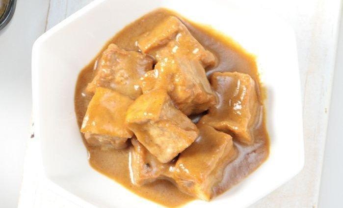 Semur tahu.