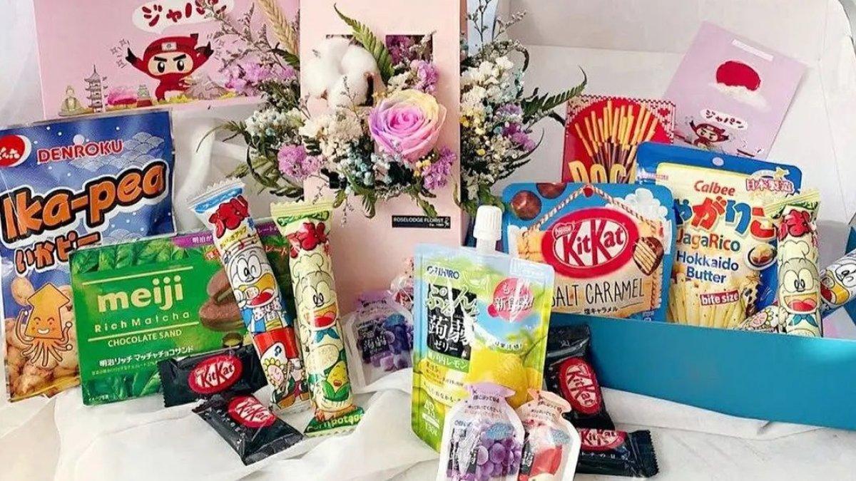 Send Thinks, satu pusat oleh-oleh di Singapura yang yang terkenal dengan suvenir unik dan khas.