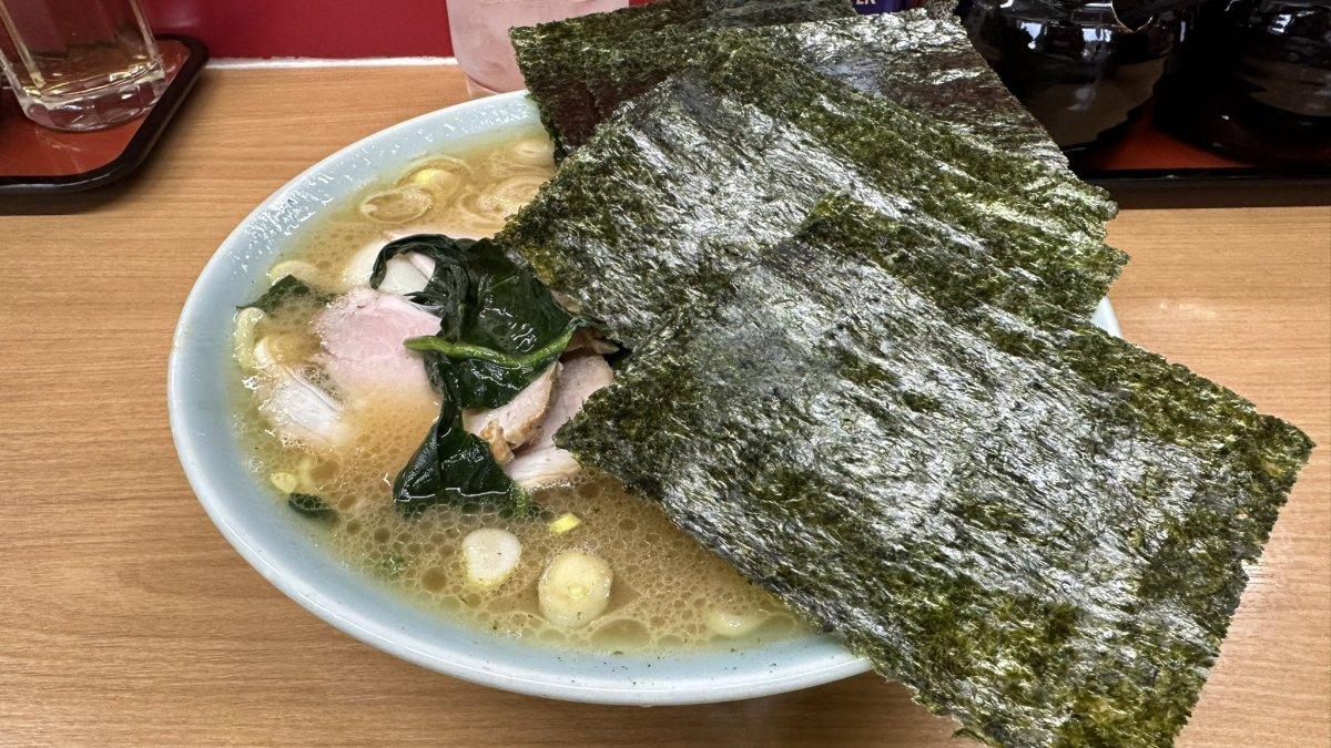 Seporsi menu dari Uramusashiya, kedai ramen populer di Jepang