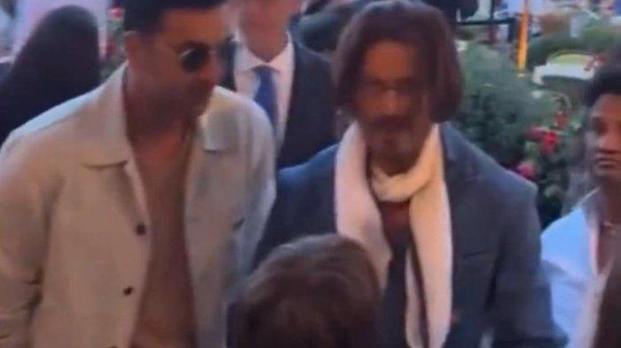 Shah Rukh Khan saat menghadiri prewedding anak konglomerat.