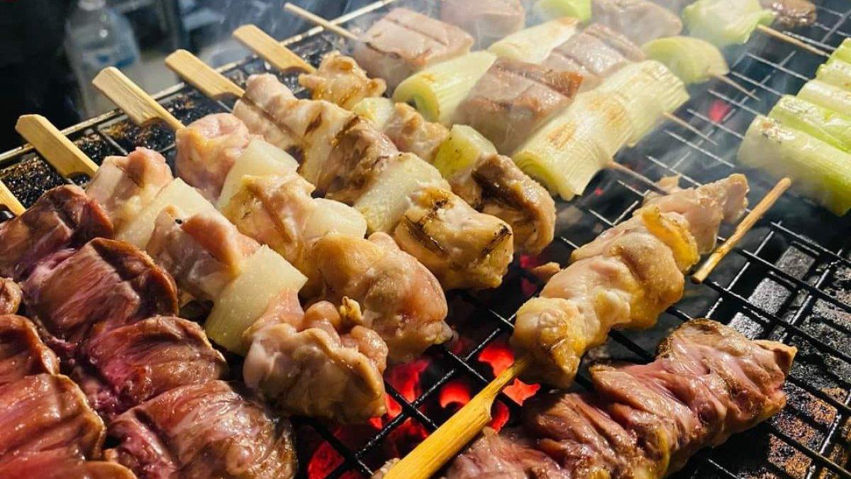 Shinya Shokudo, satu tempat makan malam terbaik di Bangkok Thailand yang wajib kamu kunjungi.