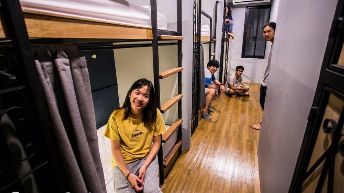 Ilustrasi tipe kamar atau kasur yang ada di Silom SPACE Hostel