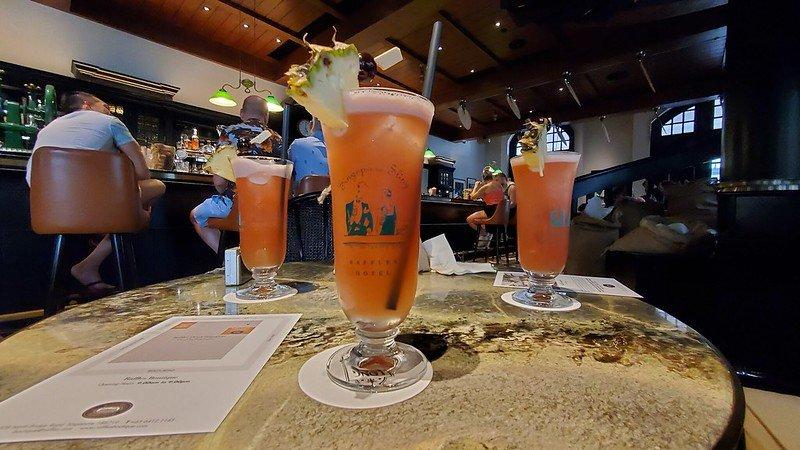 Singapore Sling, minuman yang populer di Singapura