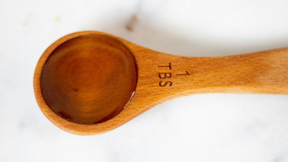 Sirup maple murni, satu makanan yang tidak mudah rusak dengan masa simpan yang panjang.