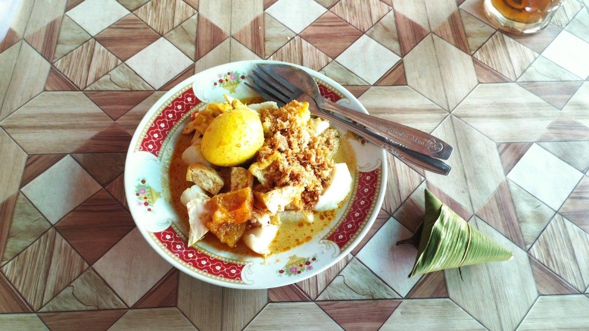 Sompil Bu Sri Koco, makanan langka jarang ditemui di Desa Gondangan, Kecamatan Jogonalan, Kabupaten Klaten, Jawa Tengah.