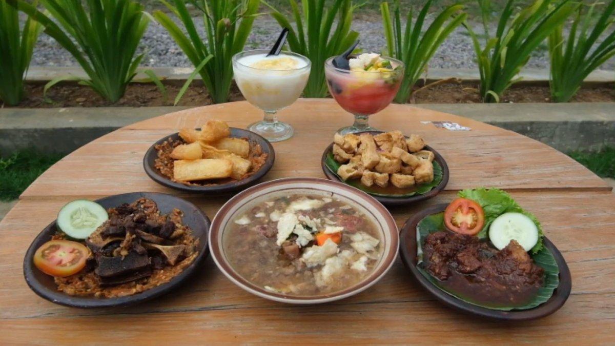 Sop Buntut Haji Wongso.