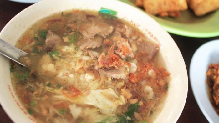 Soto Daging Sapi Pak Ngadiran, satu soto daging sapi di Jogja buat sarapan enak.