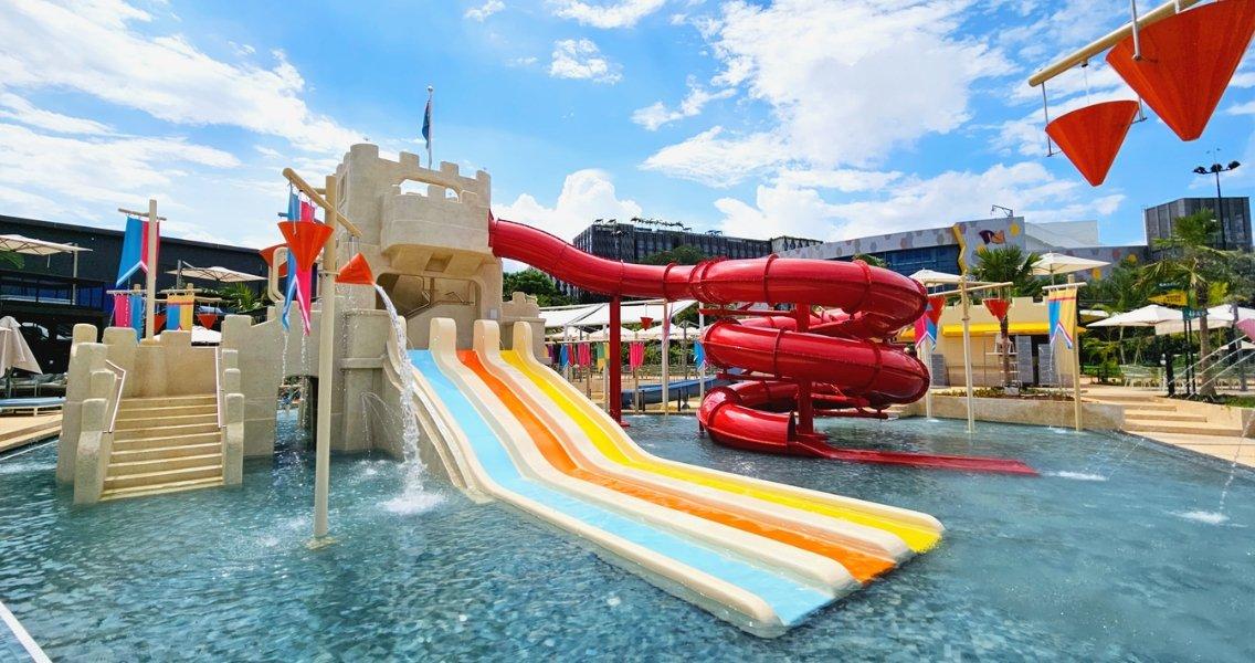 Splash Tribe, satu beach club bar terbaik di Sentosa Singapura buat healing.