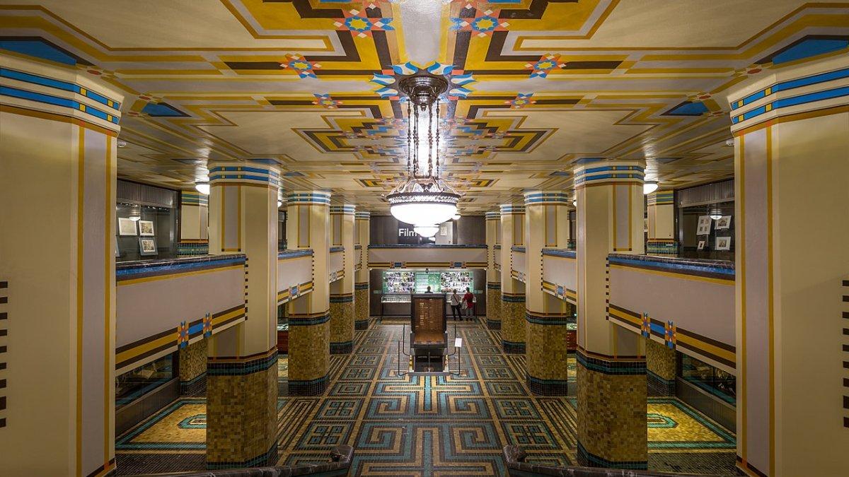 Stadsarchief, satu tempat wisata di Amsterdam Belanda yang gratis buat kamu kunjungi.