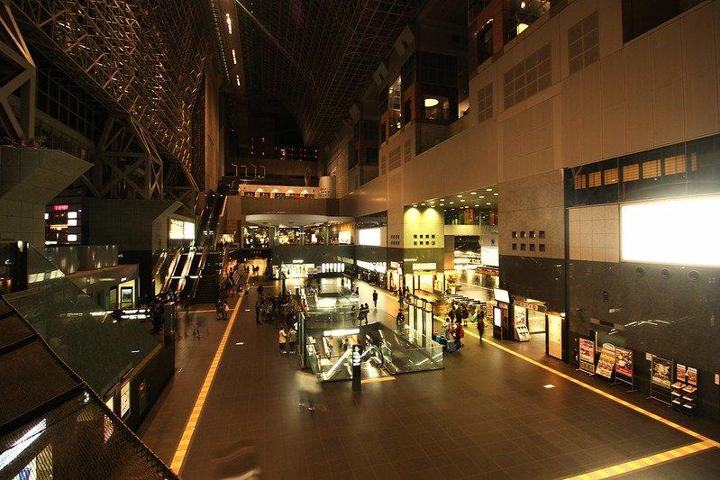 Stasiun Kyoto, satu area terbaik untuk berbelanja di Kyoto Jepang