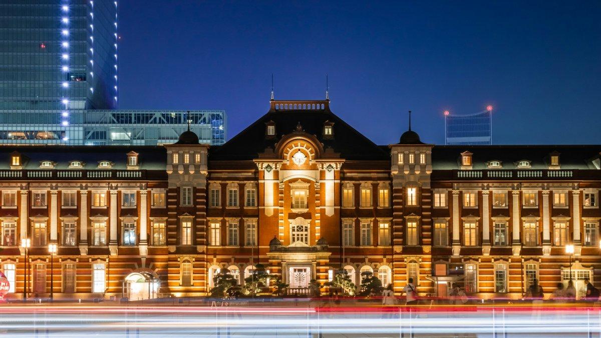 Stasiun Tokyo, satu tempat wisata di Tokyo Jepang buat merayakan Valentine romantis bareng pasangan.
