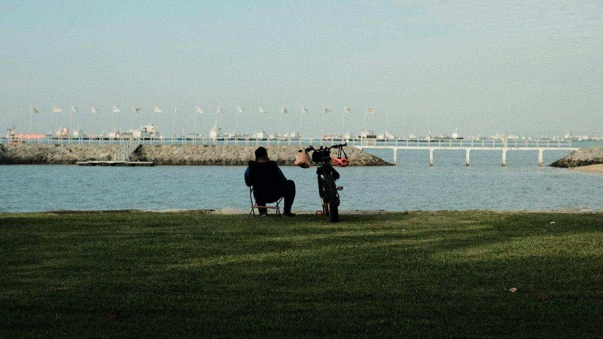 Suasana East Coast Park di Singapura yang cocok buat berkemah