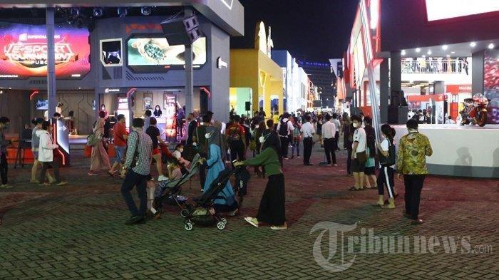 Suasana Jakarta Fair 2022 pada hari pertama pembukaan di JIEXpo Kemayoran, Jakarta Pusat, Kamis (9/6/2022).