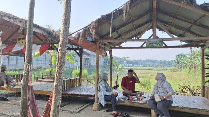 Suasana Taman Wisata Sigantang, tempat wisata di Nambo Bogor yang murah meriah, dengan keindahan alam yang mempesona.