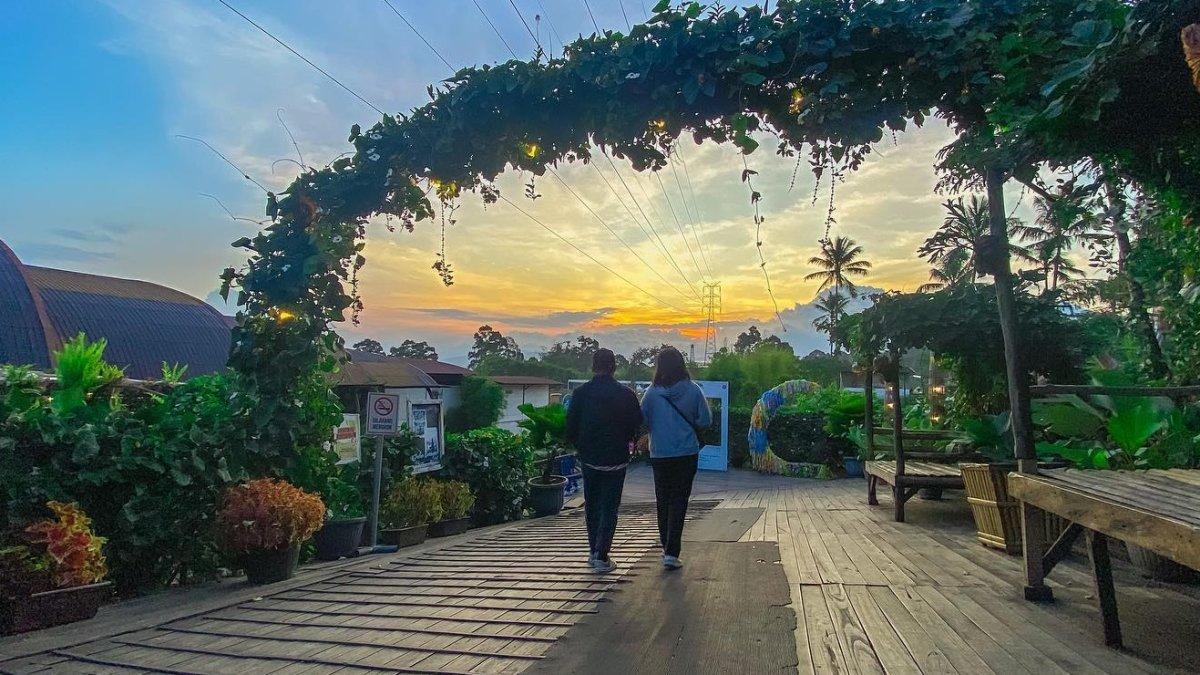 Suasana sore di Dusun Semilir.