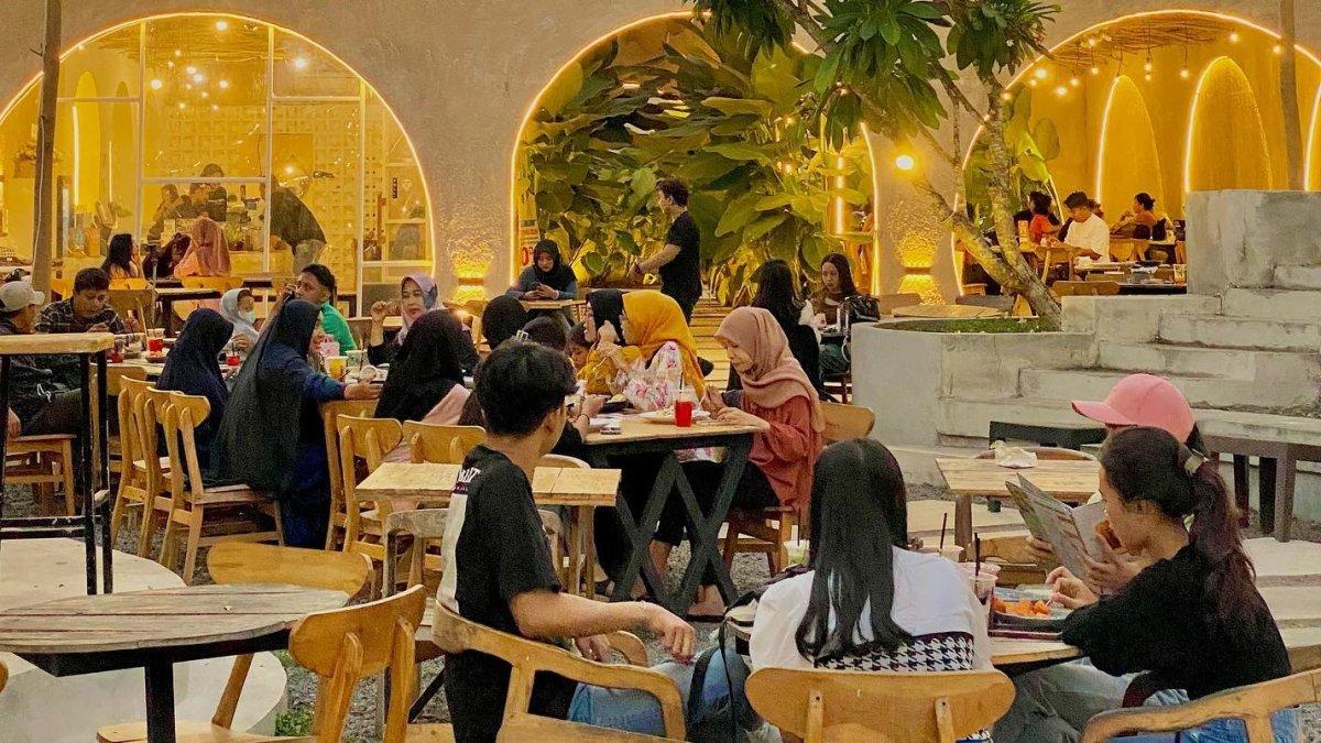 Sunset Coffee and Eatery di Jogja