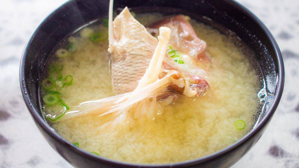 Sup Miso, satu makanan khas Jepang yang cocok buat dijadikan menu sarapan enak dan mengenyangkan.