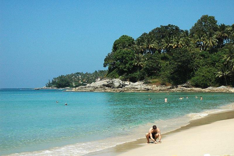 Surin, satu pantai terbaik di Phuket Thailand.