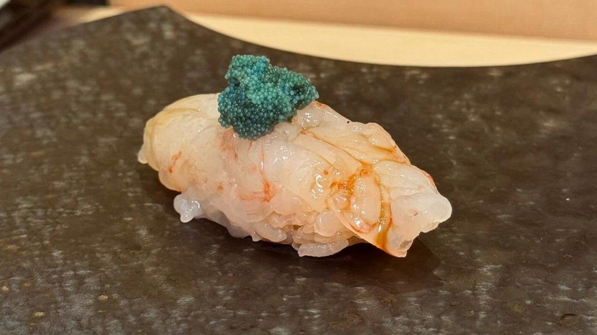 Sushi Sato, satu restoran Jepang terbaik di Singapura buat makan malam.