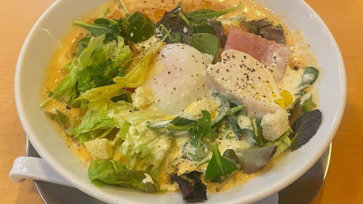 Takesue Tokyo Premium, satu kedai ramen di Tokyo Jepang yang terkenal karena memiliki menu unik.
