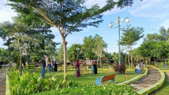 Taman Kongkow Kota Jambi, Jambi.